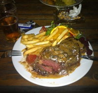 Royal Hotel - Accommodation Redcliffe