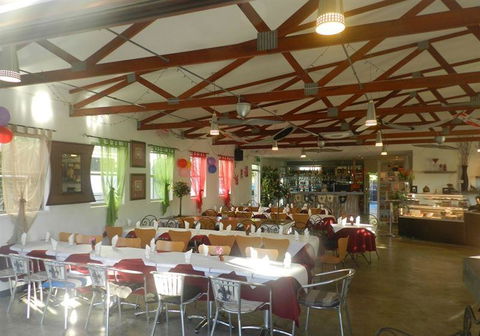 MexiCali Bar Y Taqueria - Accommodation Redcliffe 4