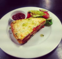 Albert's Cafe - Accommodation Redcliffe