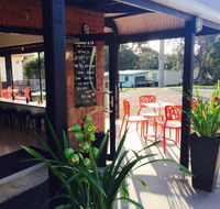 Albert  Co - Accommodation Redcliffe