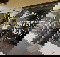 Godfrey and Bear - Accommodation Redcliffe