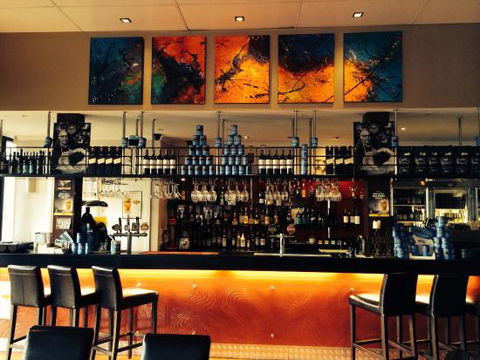 Tides Bar And Grill - Accommodation Redcliffe 0