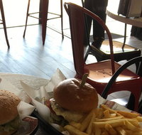 Burgers on Broadway - Accommodation Redcliffe
