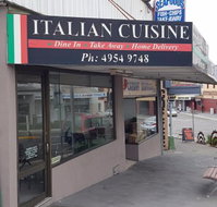 Cardiff Seafood - Accommodation Redcliffe