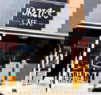 Bazils Cafe - Accommodation Redcliffe