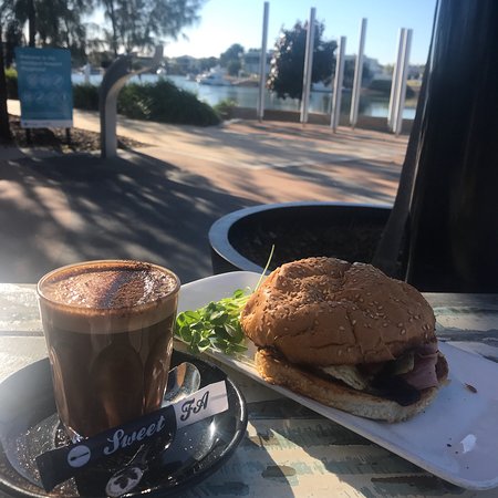 Newport QLD Accommodation Redcliffe