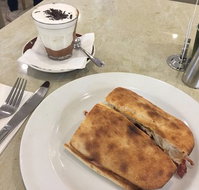 Cafe Mia - Accommodation Redcliffe