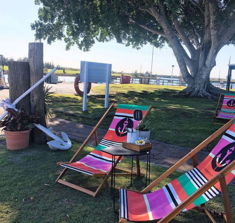 Pride Of Siam - Accommodation Redcliffe 15