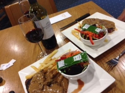 Diggers Bistro - Accommodation Redcliffe 0