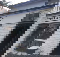 Jones  Co Counter - Accommodation Redcliffe