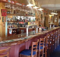Apsley Arms Hotel - Accommodation Redcliffe
