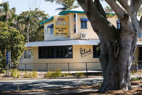 Blue Pacific Hotel - Accommodation Redcliffe 0