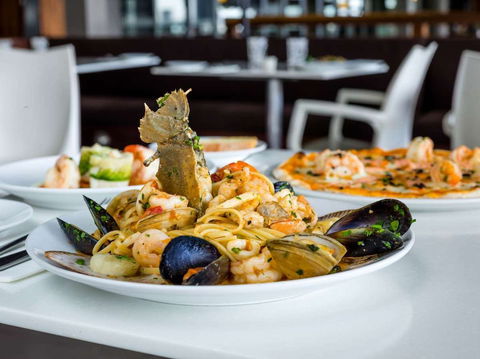 Marina Paradiso - Accommodation Redcliffe 0