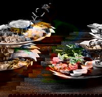 Miss Ping's - Accommodation Redcliffe