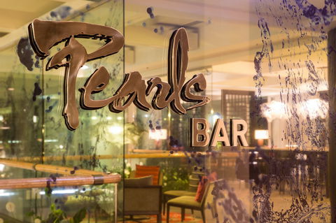 Pearl's Bar - Accommodation Redcliffe 0