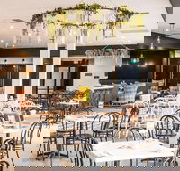 The Woodcroft Hotel - Accommodation Redcliffe