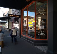 Shake N' Bake - Accommodation Redcliffe