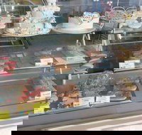 Sunbeam Cakes - Accommodation Redcliffe