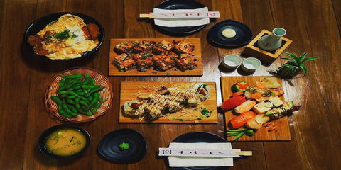 Tsuru Sushi Cafe - Accommodation Redcliffe 0