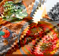 Harley and Rose - Accommodation Redcliffe