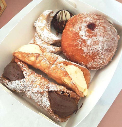 Trivelli Cakes - Accommodation Redcliffe 0