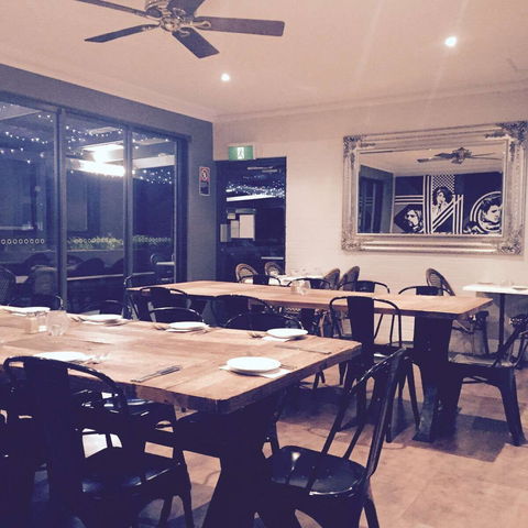 Ikon - Hotel Gracelands - Accommodation Redcliffe 0