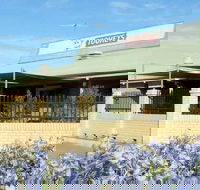 Attfield Tavern - Accommodation Redcliffe