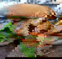 Grand Central Hotel - Accommodation Redcliffe