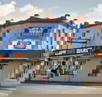 Albert Road Store and Take Away - Accommodation Redcliffe