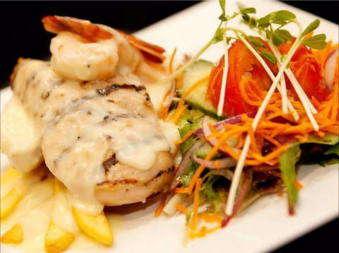 Manning River Hotel - Accommodation Redcliffe 0