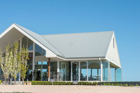Artwine Cellar Door - Accommodation Redcliffe 1