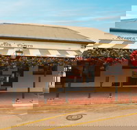 The Greenock - Accommodation Redcliffe