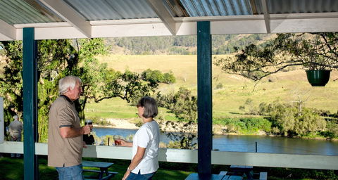 Bellbrook Hotel - Accommodation Redcliffe 0