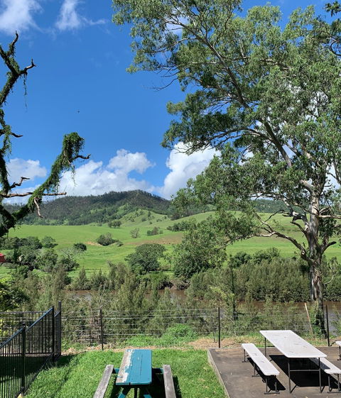 Bellbrook Hotel - Accommodation Redcliffe 1