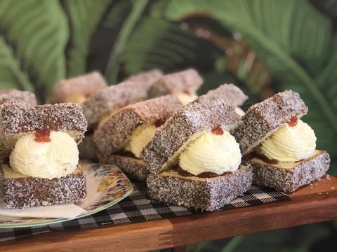 Royal George Hotel - Accommodation Redcliffe 0