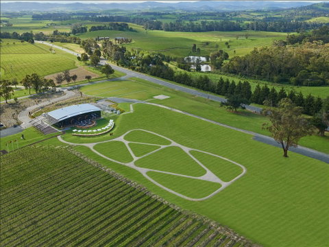 Levantine Hill - Accommodation Redcliffe 2