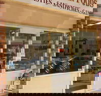 Macs Oven Foods - Accommodation Redcliffe