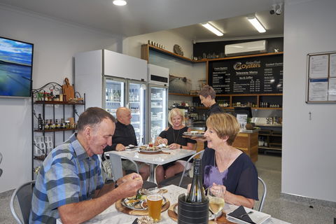 Tarkine Fresh Oysters - Accommodation Redcliffe 1