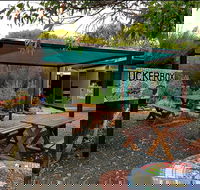 KI Tuckerbox - Accommodation Redcliffe