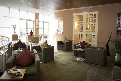 M Bar And Terrace - Mercure Sydney Parramatta - Accommodation Redcliffe 0