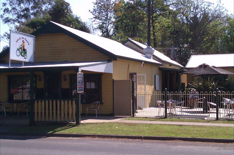 Idle In Cafe - Accommodation Redcliffe 0