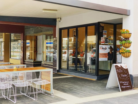 Brontes Gourmet - Accommodation Redcliffe 1