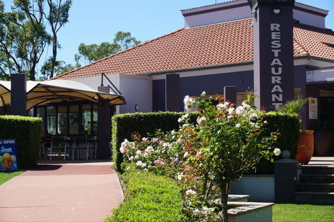 Picnic Point Cafe And Restaurant - Accommodation Redcliffe 1