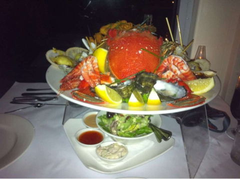 Trios On The River - Accommodation Redcliffe 0