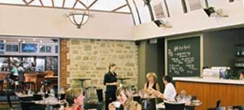 Edinburgh Hotel And Cellars - Accommodation Redcliffe 10