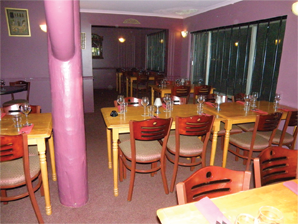 Flavours Of India - Accommodation Redcliffe 1