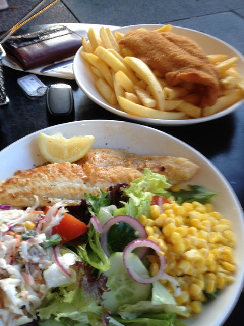 Doug's Seafood Cafe - Accommodation Redcliffe 1