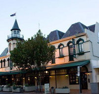 Grand Hotel - Accommodation Redcliffe