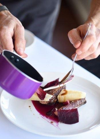 Linq Bar Restaurant - Accommodation Redcliffe 9