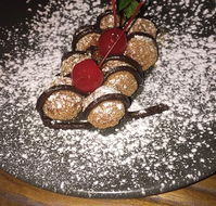 The Wolf Wine Bar - Accommodation Redcliffe